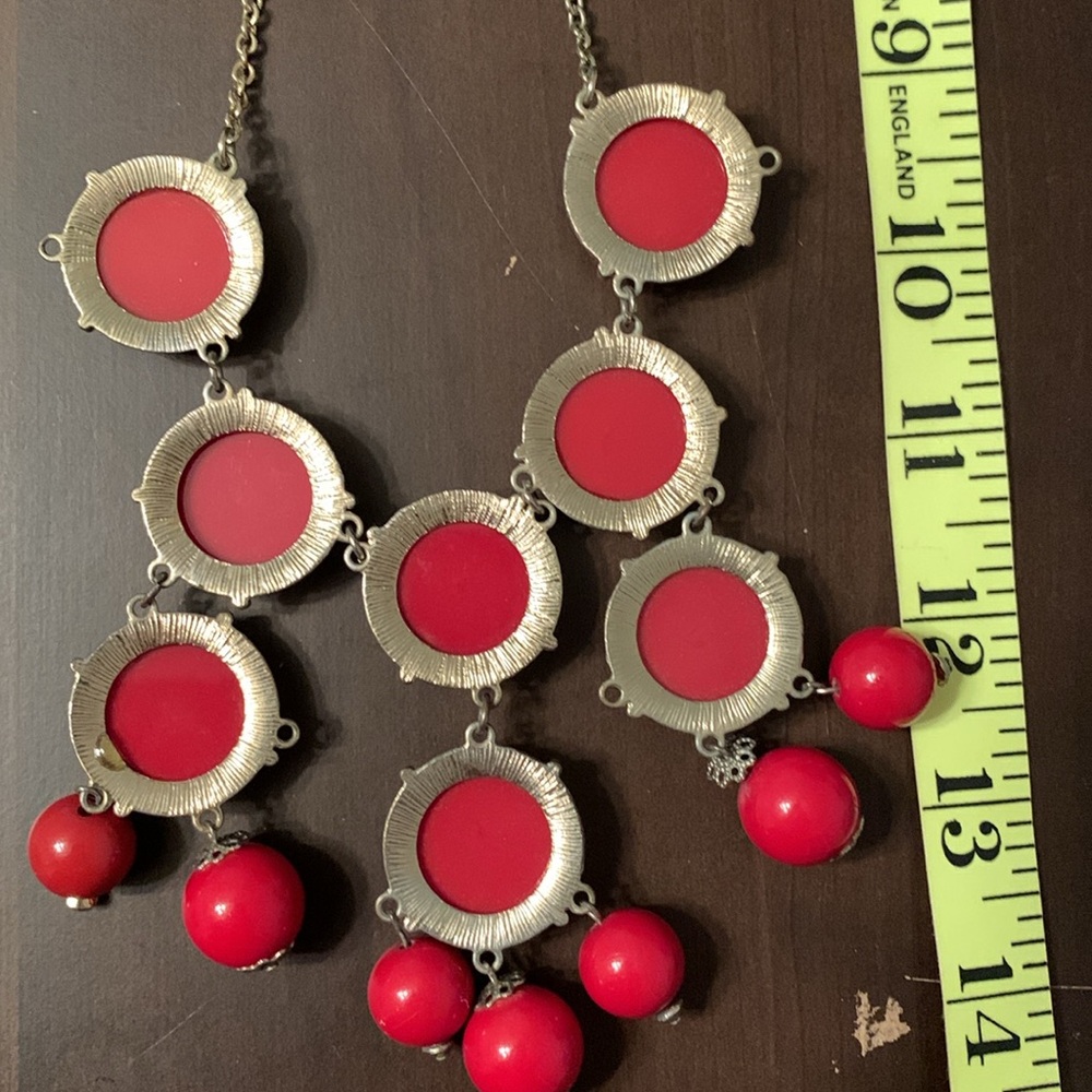 Red Statement Necklace with Cascading Spheres and Gold Chain EUC - Picture 4 of 5
